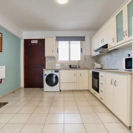 Apartamento Royal Seacrest Star - Near Venus Paphos