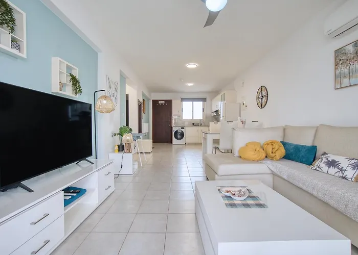 Royal Seacrest Star - Near Venus Apartamento *