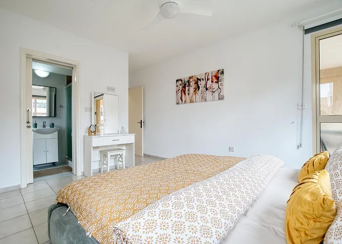 Royal Seacrest Star - Near Venus Apartamento *