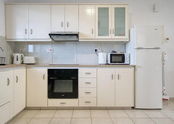 Royal Seacrest Star - Near Venus * Paphos