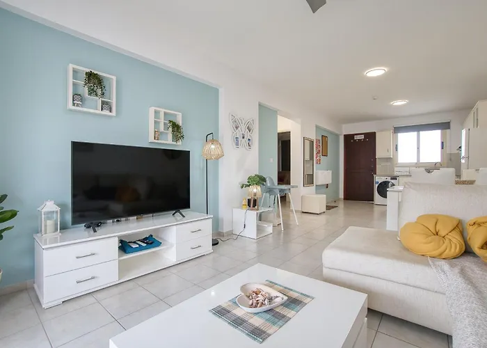 Royal Seacrest Star - Near Venus *